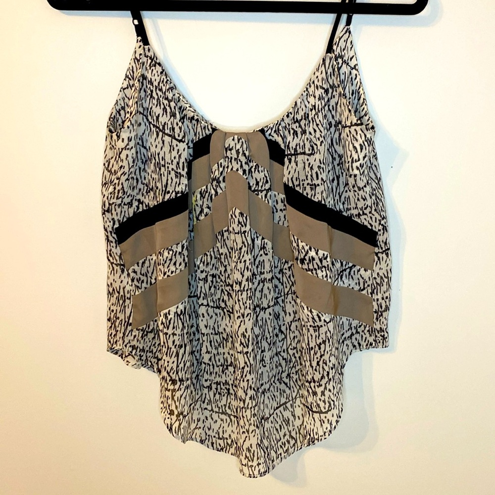 BCBGeneration chiffon tank Sz M